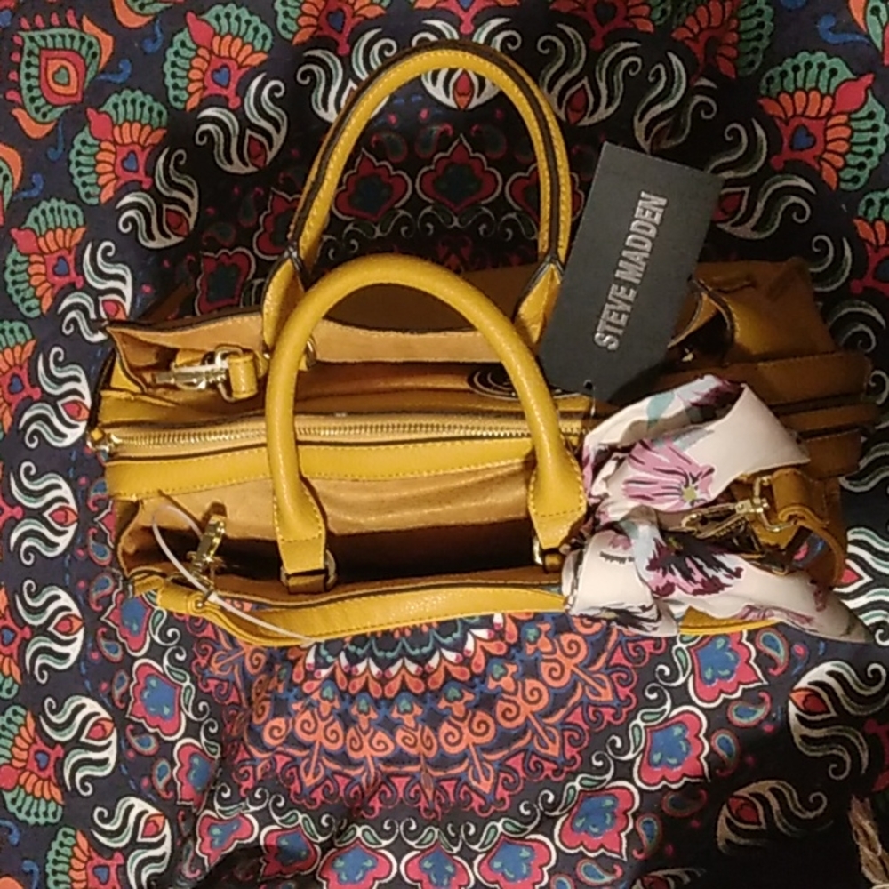 Mustard Steve madden purse